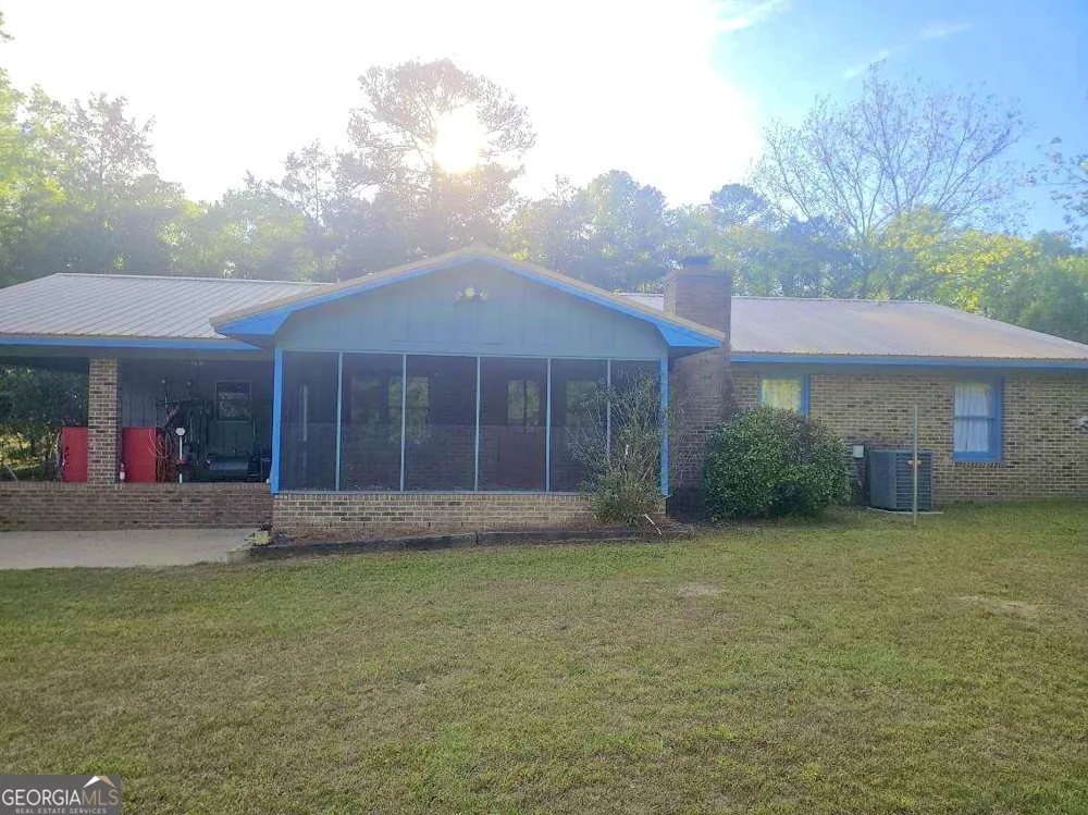 6404 Cartledge RD Box Springs, GA 31801