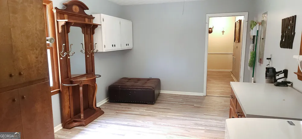 6404 Cartledge RD Box Springs, GA 31801