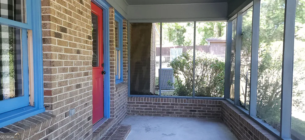 6404 Cartledge RD Box Springs, GA 31801