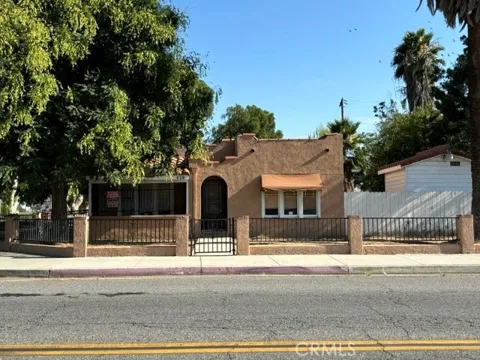 629 E Latham Avenue