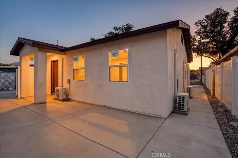 1021 Columbia #2