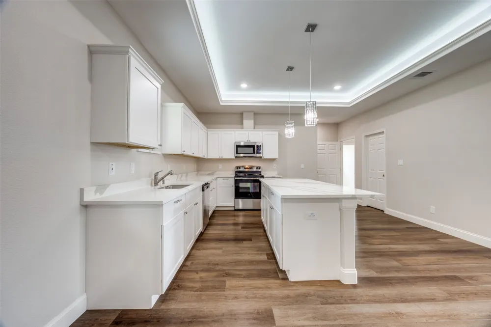 1704 Kings Lane Commerce, TX 75428
