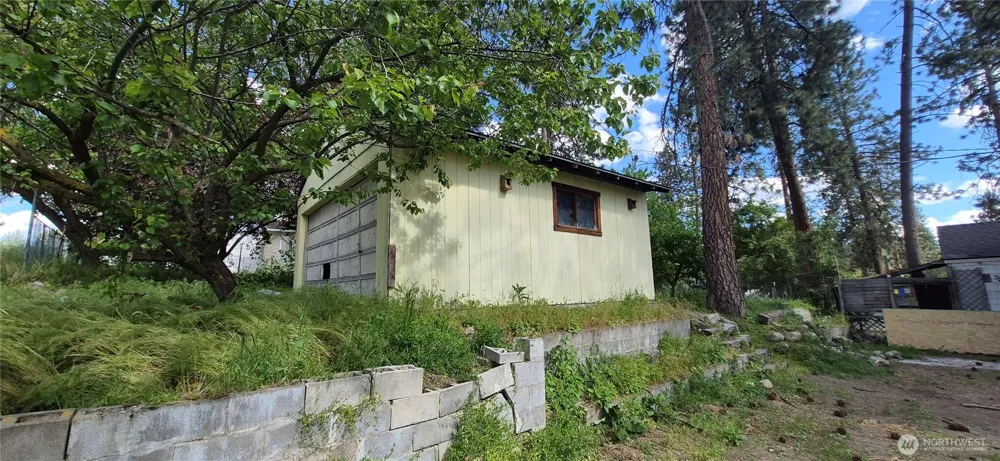 611 S Farr Rd Spokane, WA 99206