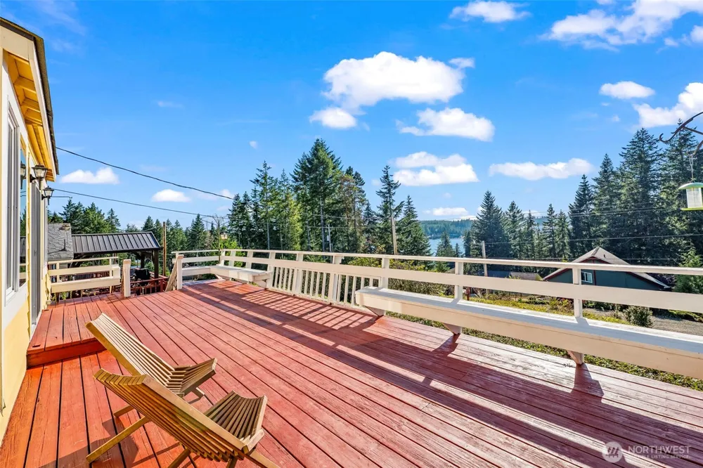 220 E Olympic Drive Grapeview, WA 98546