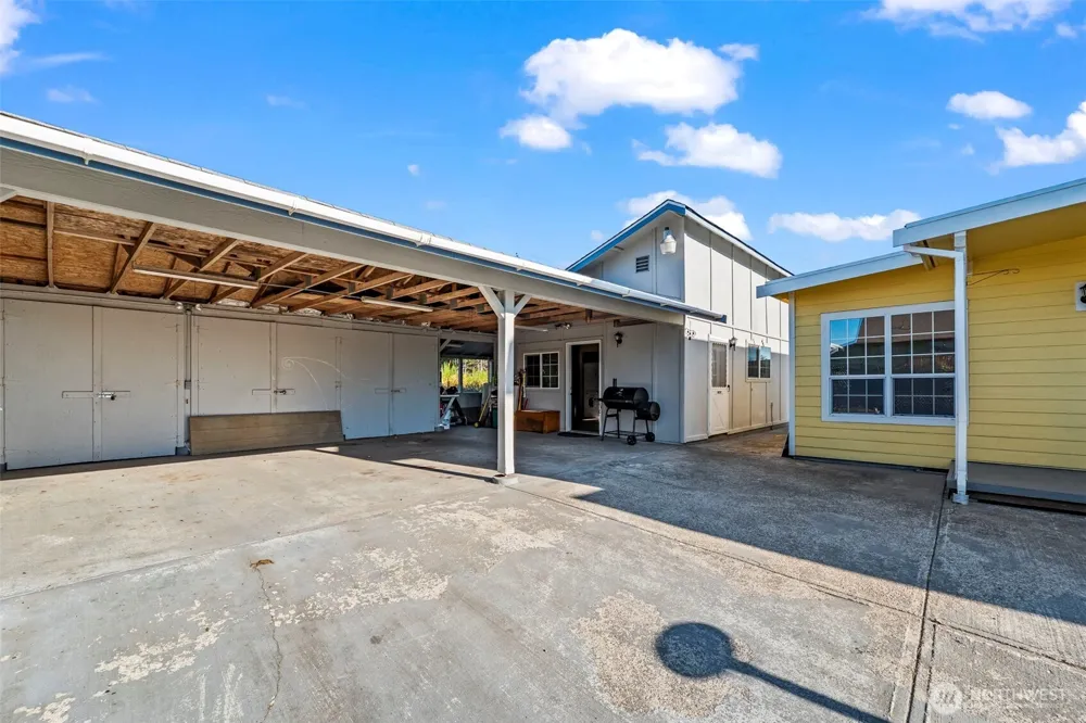 220 E Olympic Drive Grapeview, WA 98546