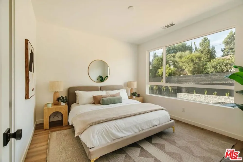 3863 Riley Lane Los Angeles, CA 90065