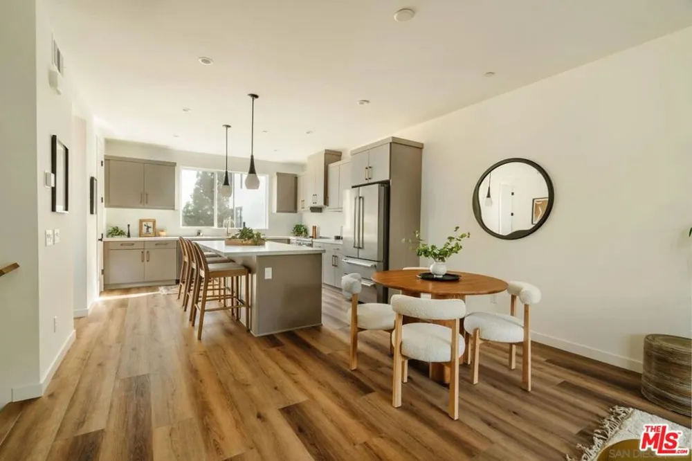 3863 Riley Lane Los Angeles, CA 90065