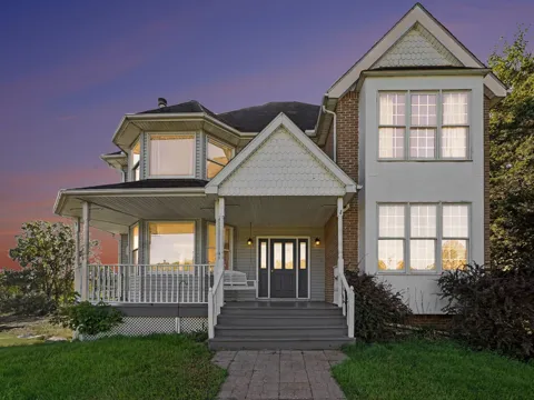 10149 Emerald Drive