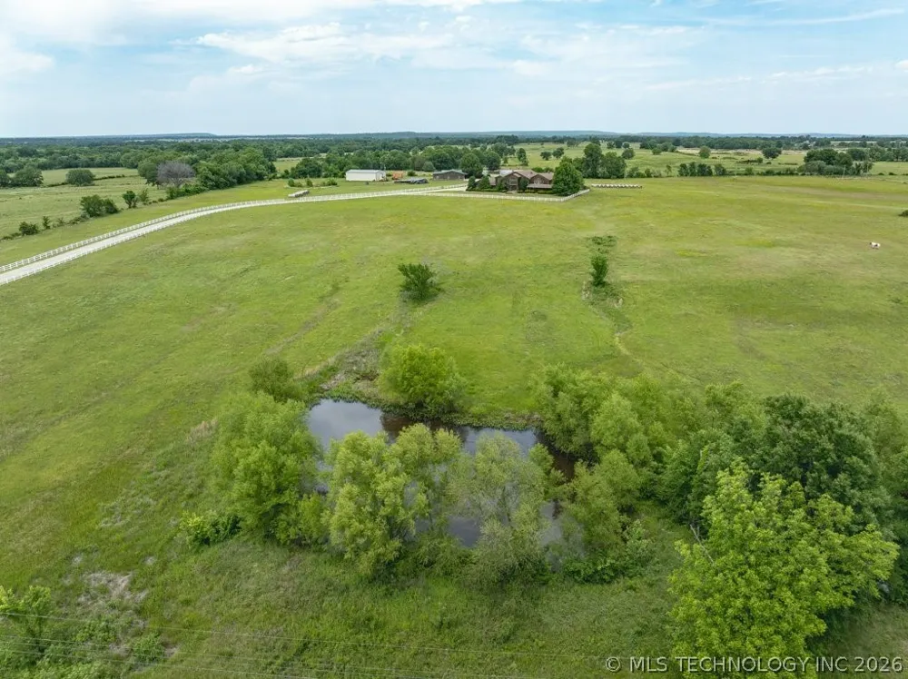 10034 E 233rd S Porum, OK 74455
