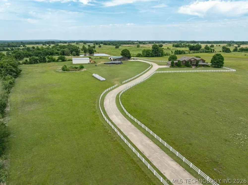10034 E 233rd S Porum, OK 74455