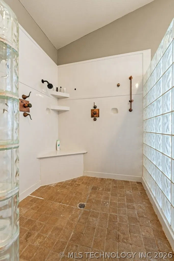10034 E 233rd S Porum, OK 74455