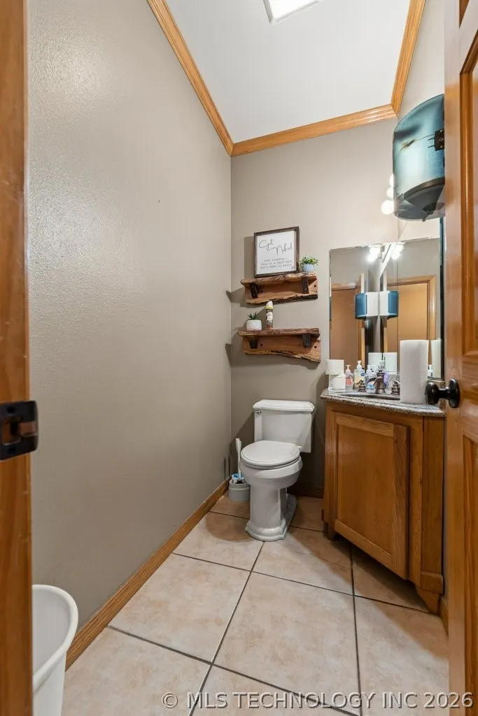 10034 E 233rd S Porum, OK 74455