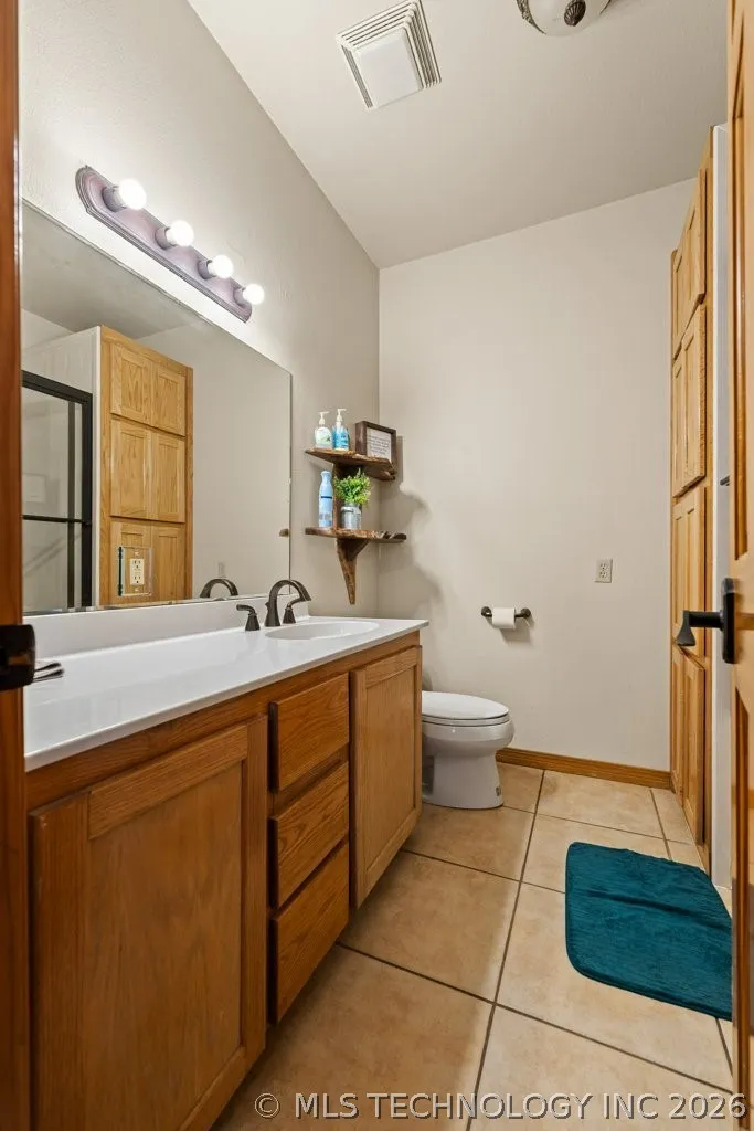 10034 E 233rd S Porum, OK 74455