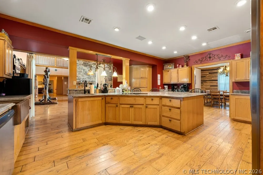 10034 E 233rd S Porum, OK 74455