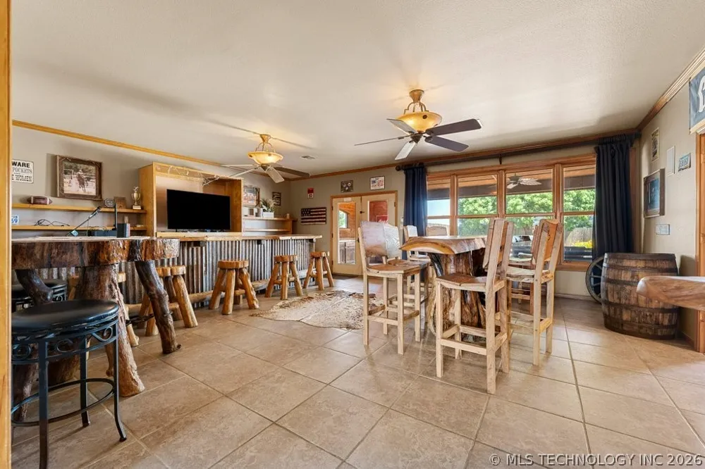 10034 E 233rd S Porum, OK 74455