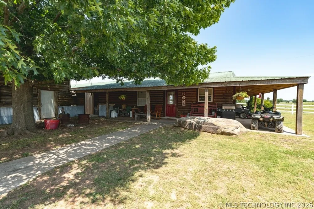 10034 E 233rd S Porum, OK 74455