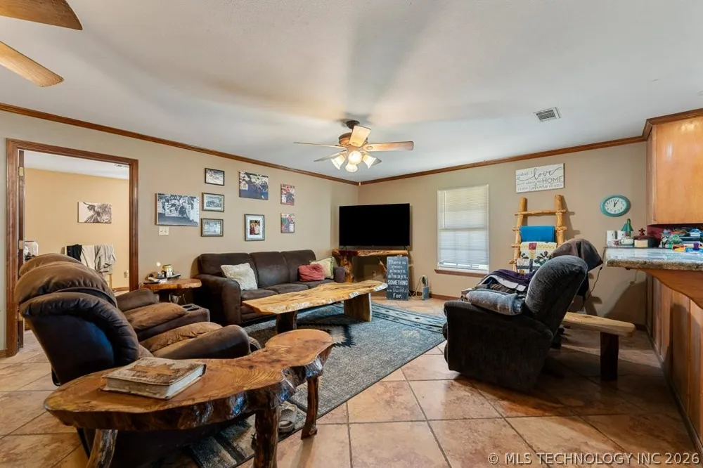10034 E 233rd S Porum, OK 74455