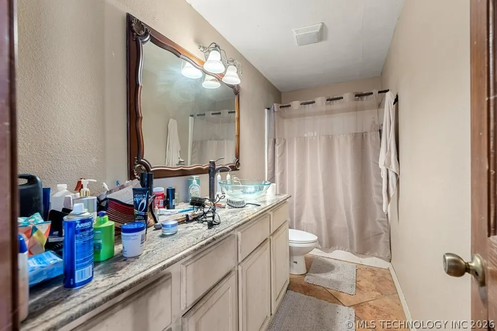 10034 E 233rd S Porum, OK 74455