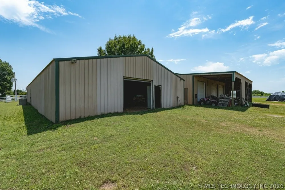 10034 E 233rd S Porum, OK 74455
