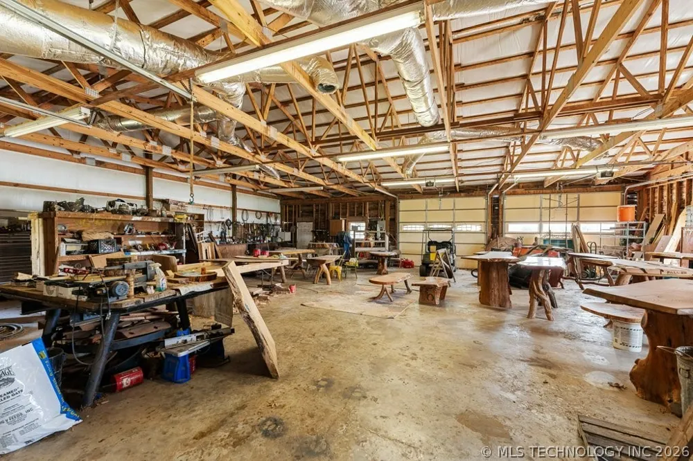 10034 E 233rd S Porum, OK 74455
