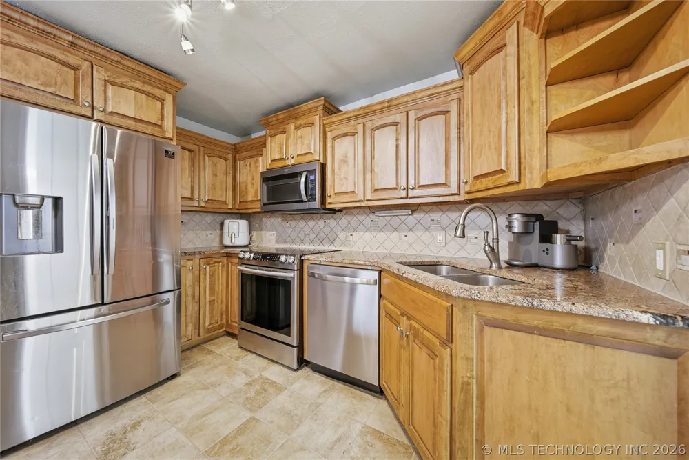 4212 W Stonehenge Drive Cleveland, OK 74020