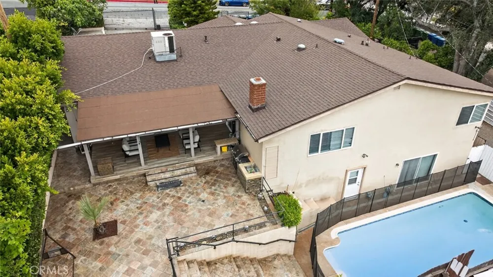 4809 Lowell Avenue La Crescenta, CA 91214