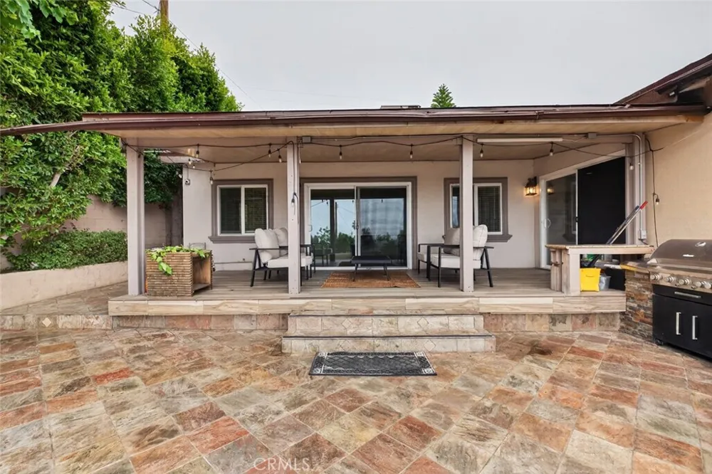 4809 Lowell Avenue La Crescenta, CA 91214