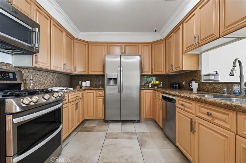 4809 Lowell Avenue La Crescenta, CA 91214