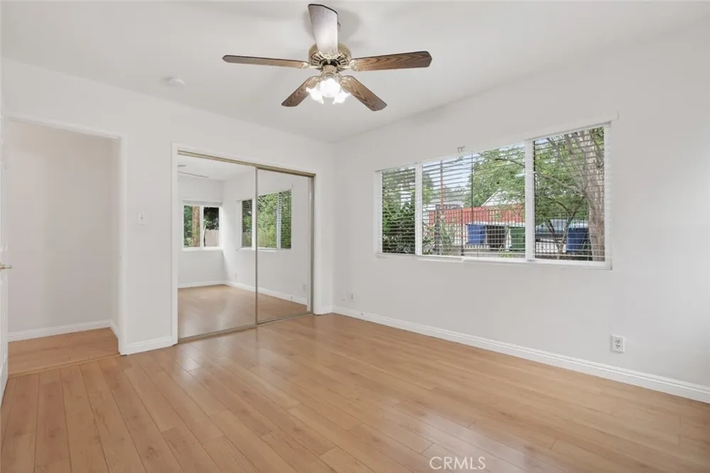 4809 Lowell Avenue La Crescenta, CA 91214