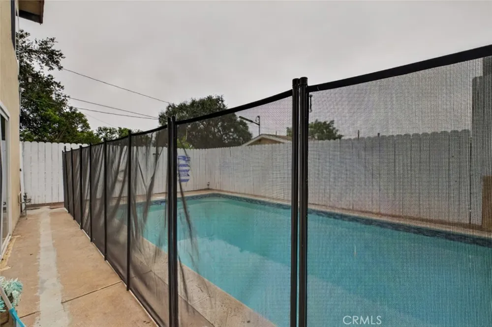 4809 Lowell Avenue La Crescenta, CA 91214
