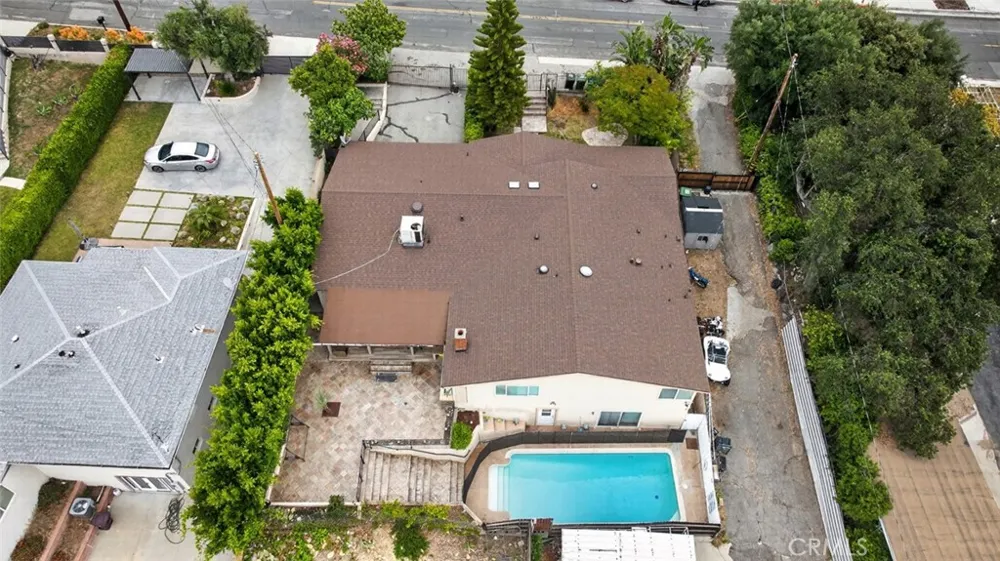 4809 Lowell Avenue La Crescenta, CA 91214