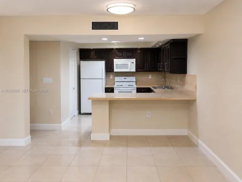 13255 SW 88 LN #406-CS