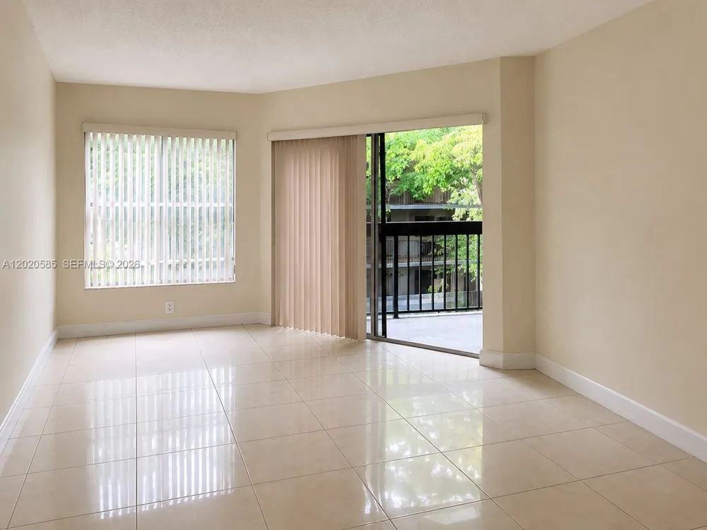 13255 SW 88 LN #406-CS Kendall, FL 33186