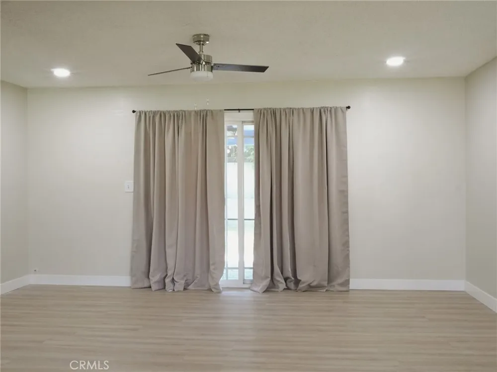 5094 Crescent Street San Bernardino, CA 92407
