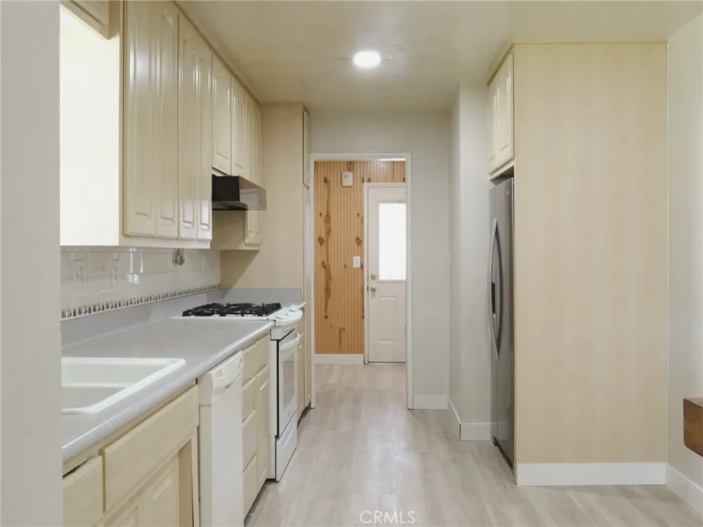 5094 Crescent Street San Bernardino, CA 92407