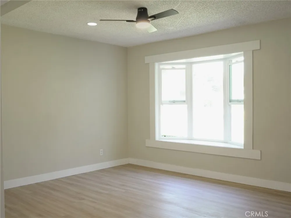 5094 Crescent Street San Bernardino, CA 92407