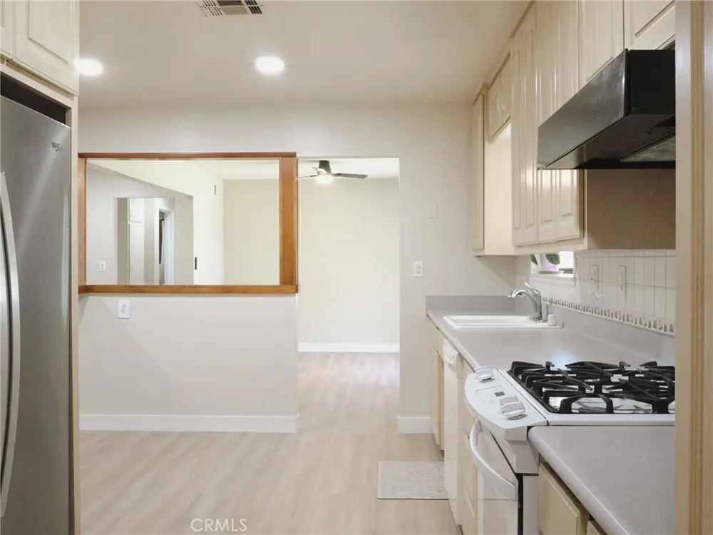 5094 Crescent Street San Bernardino, CA 92407