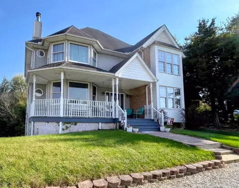 10149 Emerald Drive