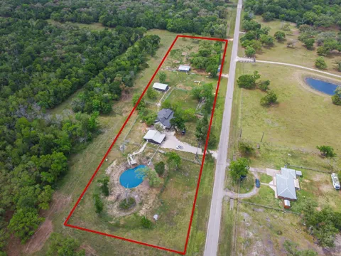 803 County Road 772
