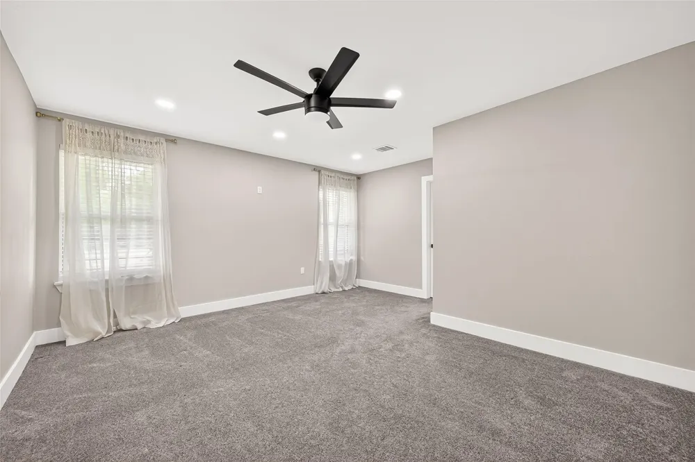 803 County Road 772 Damon, TX 77430
