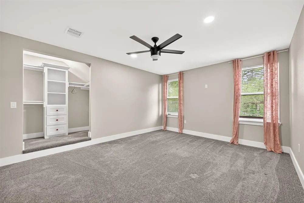 803 County Road 772 Damon, TX 77430
