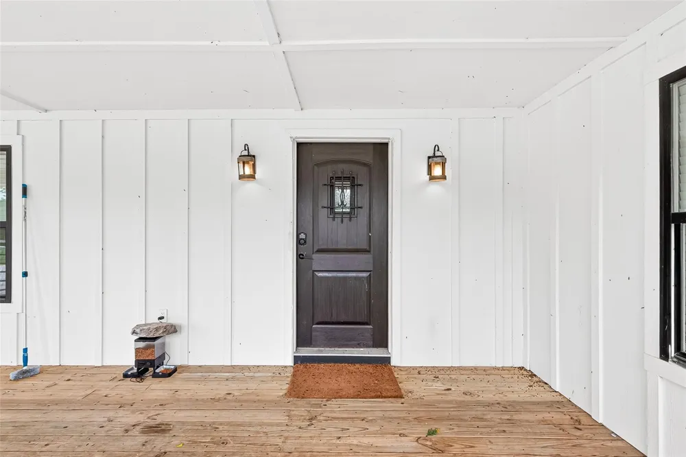 803 County Road 772 Damon, TX 77430