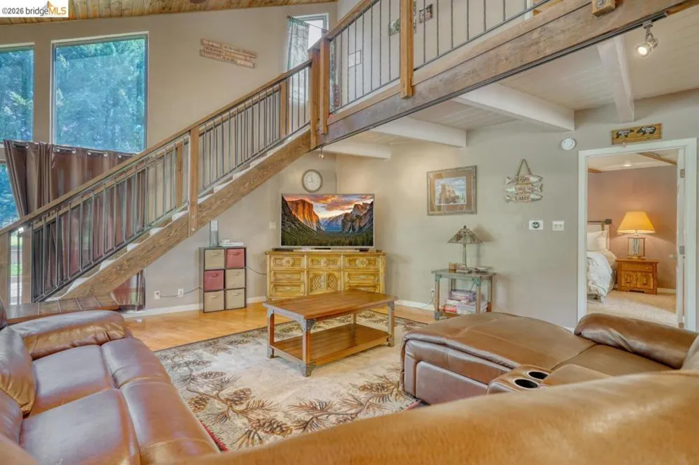 20901 Big Foot Ct. Groveland, CA 95321