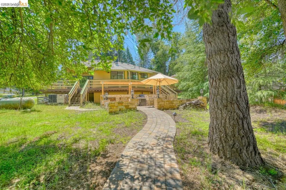 20901 Big Foot Ct. Groveland, CA 95321