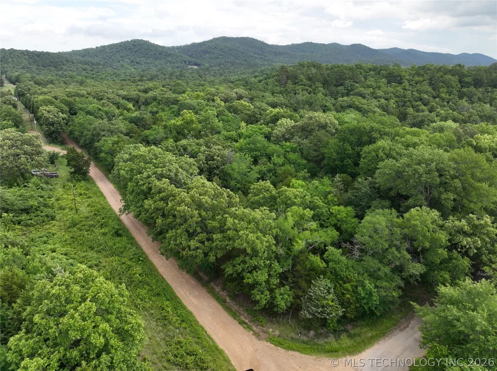 3718 Hacienda Tuskahoma, OK 74574