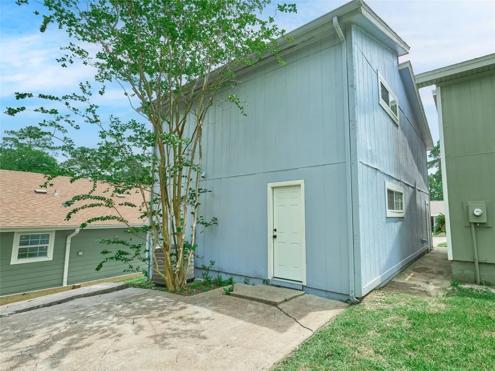 45 Harbour Row Drive Coldspring, TX 77331