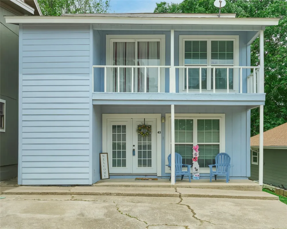 45 Harbour Row Drive Coldspring, TX 77331