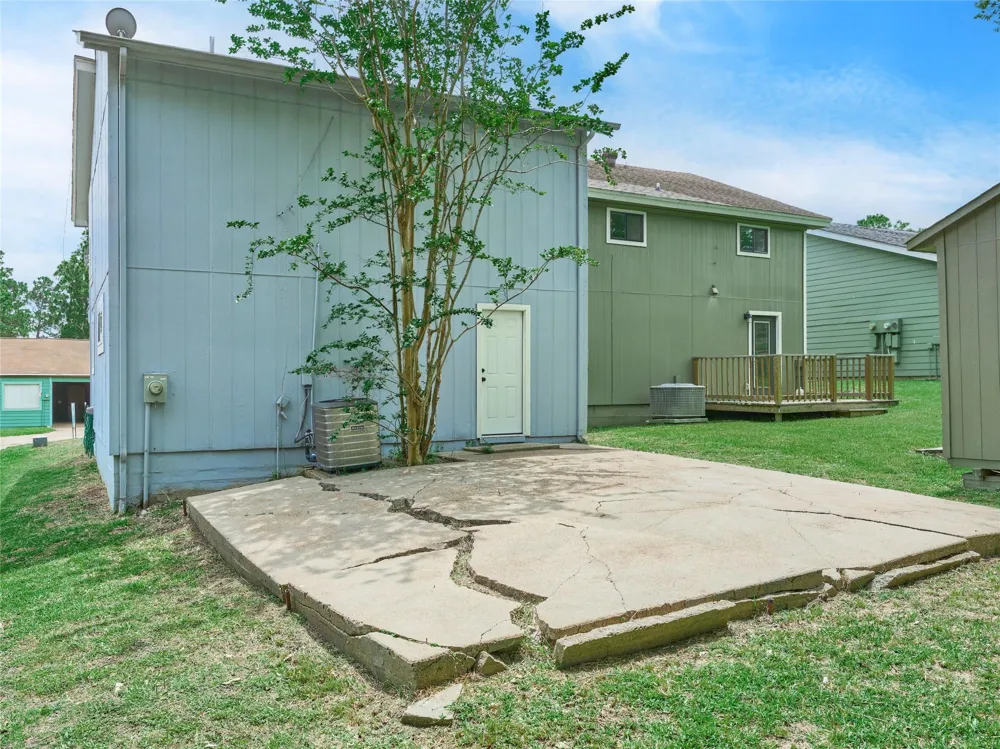 45 Harbour Row Drive Coldspring, TX 77331