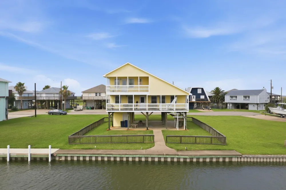 166 Sand Shoals Road Freeport, TX 77541