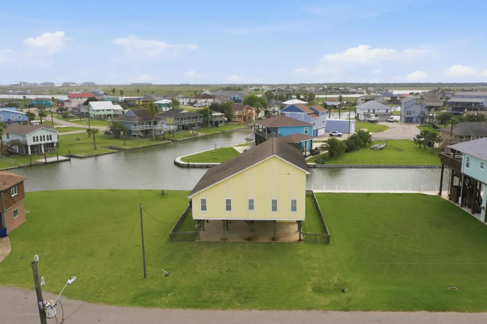 166 Sand Shoals Road Freeport, TX 77541